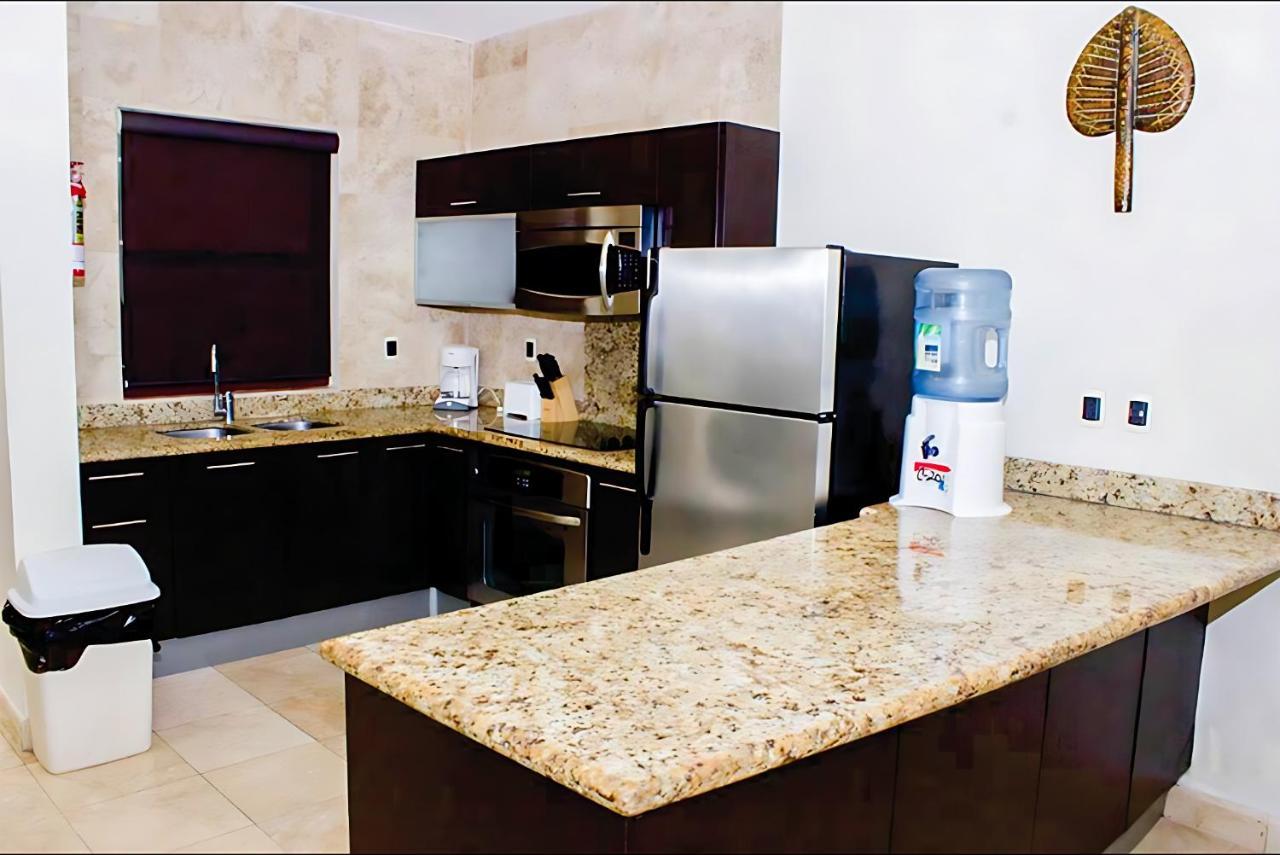 Faro 201 Beachfront Apartment With Ocean View, Close To 5Th Av بلايا ديل كارمن المظهر الخارجي الصورة